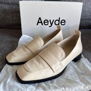 Aeyde Julie Creamy Nappa Loafers Size 8